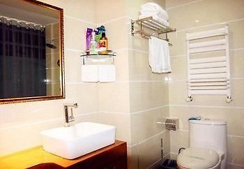 Gucheng  Fu Yuan Business Hotel- Luanchuan מראה חיצוני תמונה